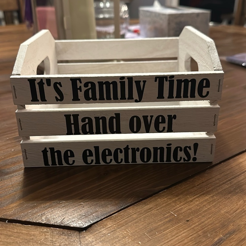 Family time crate